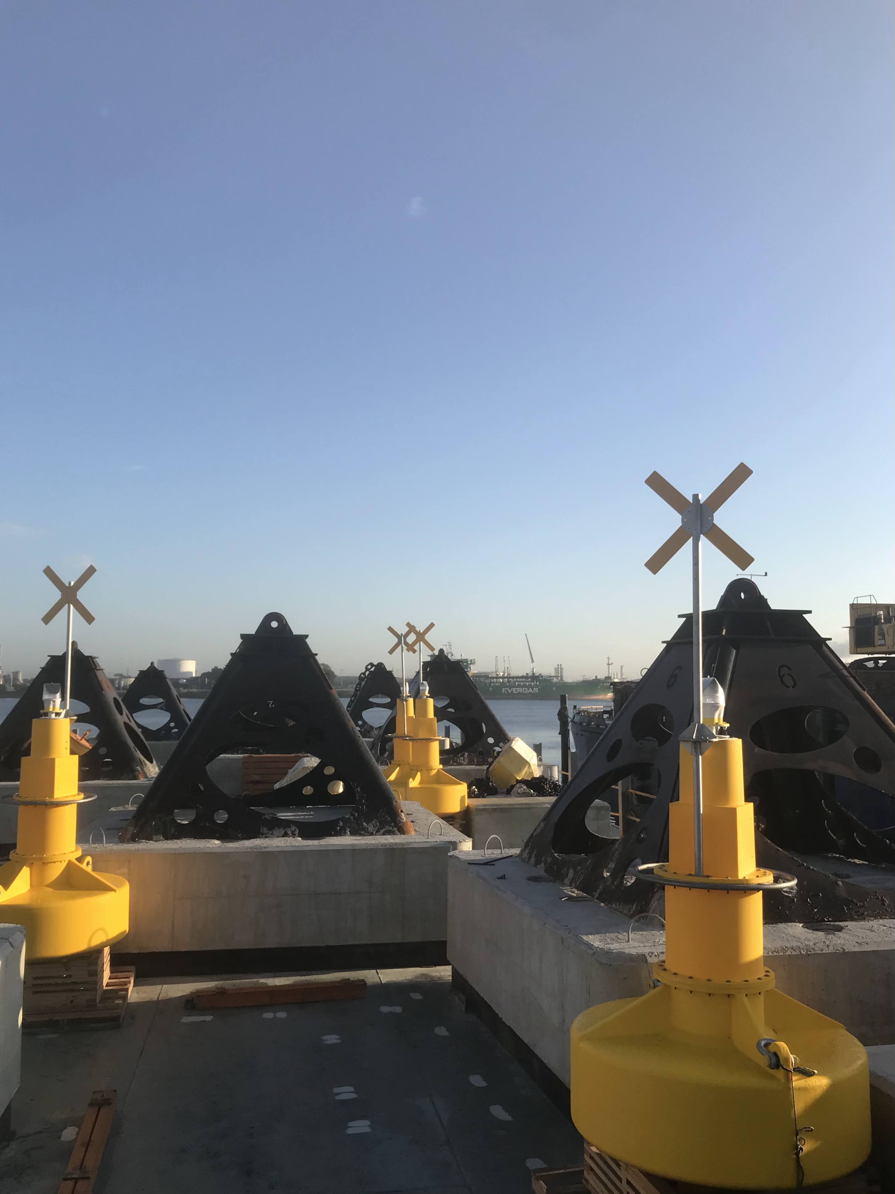 Artificial reefs & marine construction / 10