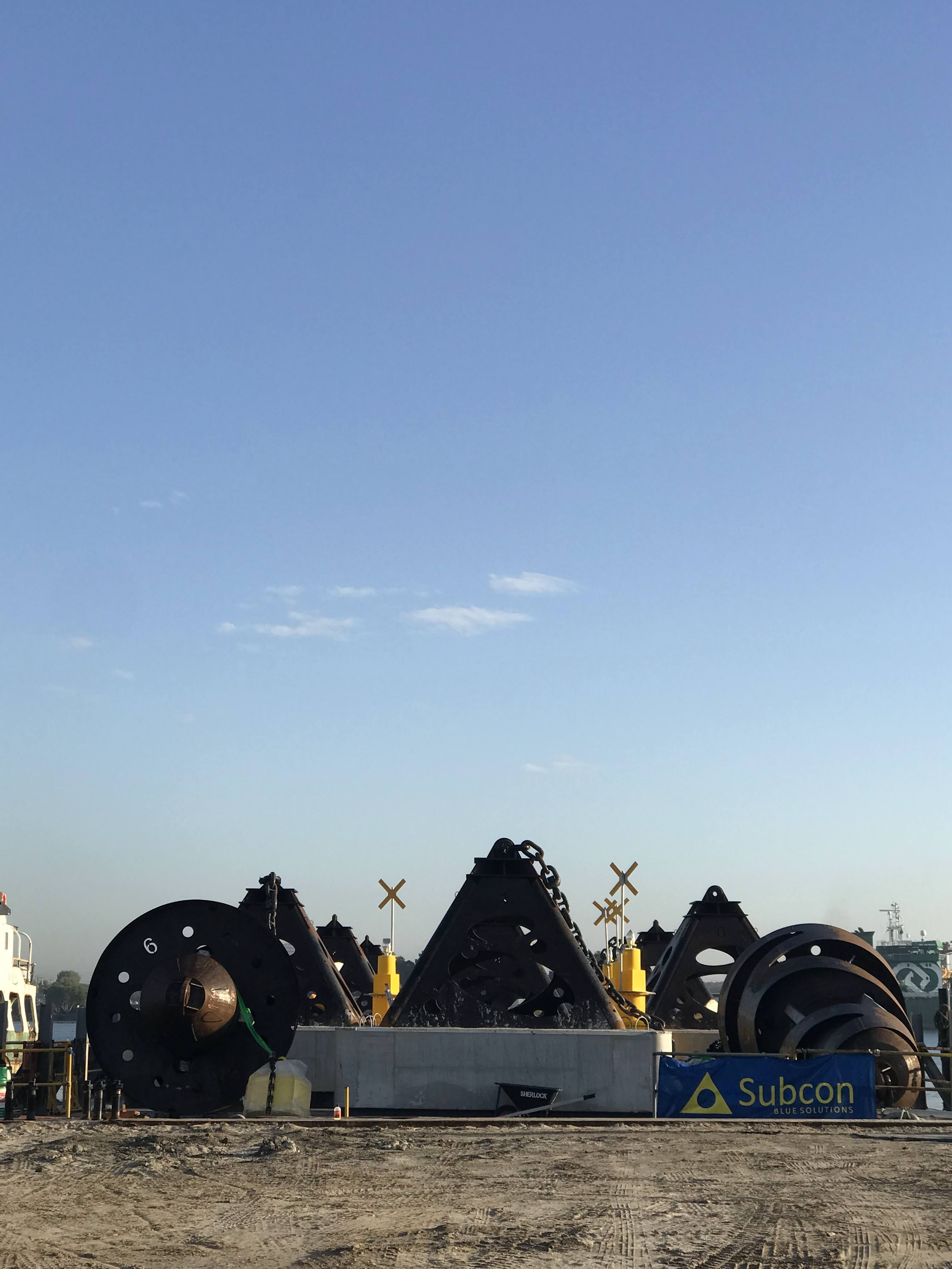 Artificial reefs & marine construction / 15